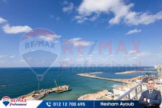 شقة للبيع 420م لوران خطوات من البحر