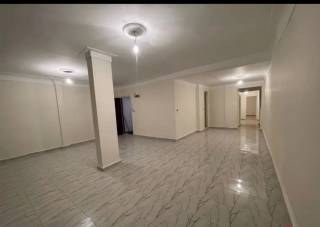 شقة للبيع 120م ميامى شارع محمد صالح حرب