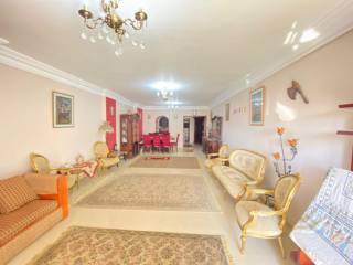 شقة للبيع 157م سموحة عمارات سوميد أمام جامعة فا