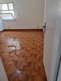 شقـــــــــــــة لقـــــــــــــطة بطلات مفتوحة