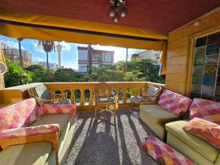 شقه للبيع في ميامي