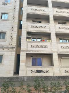 140 متر بمدينة بدر للبيع امام العاصمة الادارية