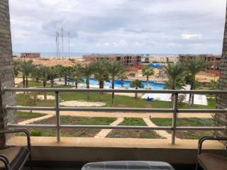 شاليه بنت هاوس للبيع في قرية امواج