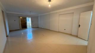 محل وميزان للبيع 685م صافى الابراهيمية علي البحر