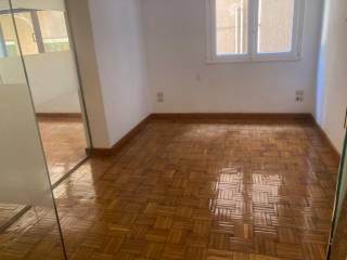 مكتب 130م بالزمالك قرب المترو 01002333702