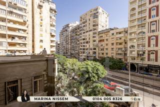 شقة للبيع 200 متر رشدي على الترام مباشرة