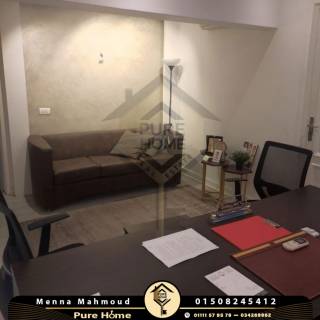 مقر إدارى للبيع جناكليس خطوات من شارع أبوقير و الترام