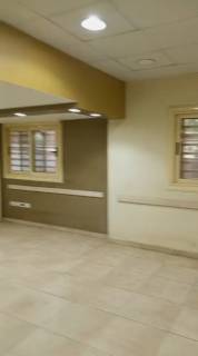 مكتب للايجار 250م ارضي بمدخل خاص بالقرب من ش الثور
