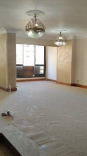 مكتب للايجار 300م دور 5 أسانسير برج وموقع متميزين