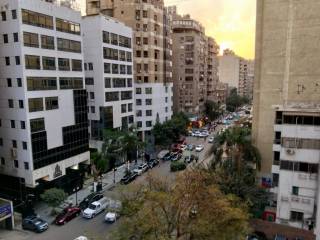 مقر ادارى 300متر للايجار فى ش مصدق رخصة ادارى وبرج