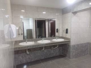 مركز طبي مرخص ومفروش للايجار في الدقي 1600متر ارضي