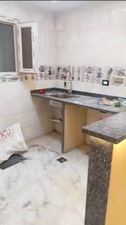 مكتب 200م للايجار في الدقي دور اول برج حديث اول اس