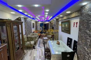 شقه 150م للبيع بميامي