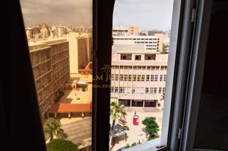 شقه للبيع 170 متر المندرة علي البحر مباشرة