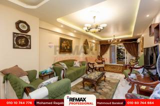 شقة للبيع 225 متر سيدي جابر ش الدكتور احمد السيد