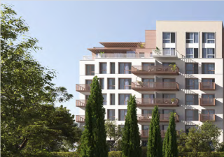 بمنطقه المحصوره أ شقه للبيع بالدور الاول استلام