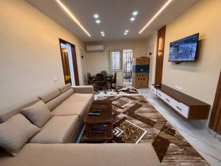 شقة للايجار مفروشة في الشيخ زايد الحى 16 مزار مول