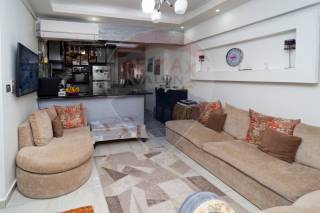 شقة للبيع 165 متر ميامي خطوات من البحر