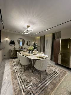 شقة للبيع في تاج سيتي مطلوب 550 الف كاش فقط