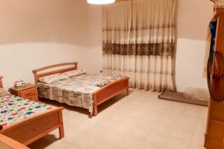 قبلا بحمام سباحة خاص للايجار بفرية الشروق