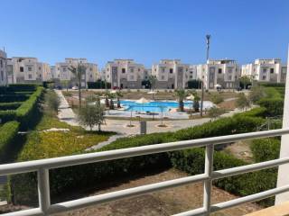 شاليه مميز للبيع في قرية أمواج سيدي عبد الرحمن