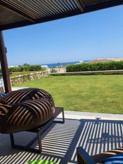 فيلا صف أول للبيع في ماونتن فيو رأس الحكمه