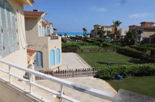 فيلا للبيع في قريه كازابيانكا