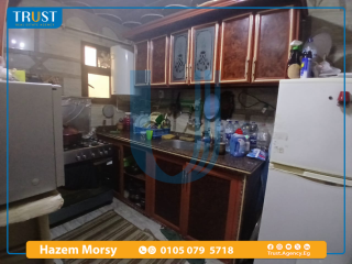 شقـــــــــــــة لقـــــــــــــطة بطلات مفتوحة