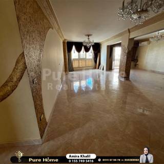 شقة للبيع مصطفي كامل خطوات من شارع ابو قير