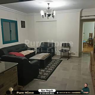 محل صندرة للبيع 300 متر ستانلي على البحر مباشر