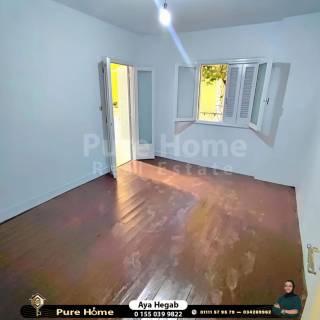 شقة للبيع سان ستيفانو خطوات من مول سان ستيفانو