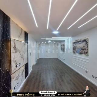 محل ميزان للبيع 83 متر 100 متر السرايا على البحر مباشرة