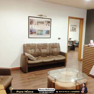 مقر إدارى للبيع جناكليس خطوات من شارع أبوقير و الترام