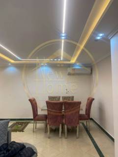 شقة للبيع كامب شيزار خطوات من البحر