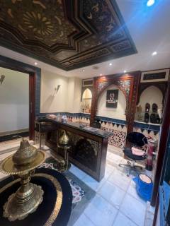 مقر اداري بدور منخفض 250 متر بالدقي واجهه علي الشارع