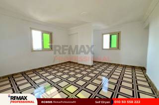 شقة للايجار 165 متر سان ستيفانو بين الترام و البحر