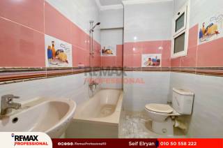 شقة للبيع 200 متر زيزينيا علي الترام مباشرة