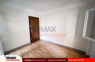 شقة للبيع 130 متر زيزينيا ثاني نمرة من ش أبو قير