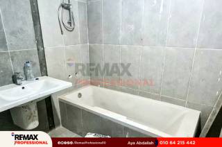 شقة للبيع سموحة شارع فوزي معاذ