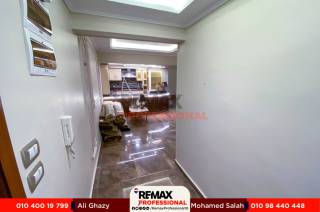 شقة للايجار 165م رشدي علي الترام مباشره