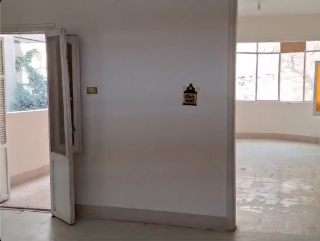 بشارع شهاب بالمهندسين مقر 300 متر بدور منخفض