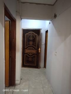 مقر اداري اول استخدام بالمهندسين بالدور الاول 220م