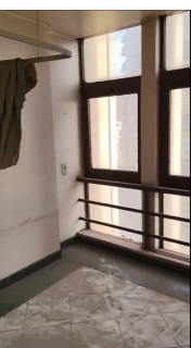 مكتب للإيجار في الدقى 90م فى شارع التحرير الرئيسى