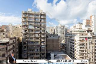 شقة للبيع 100 متر سيدى بشر ش جمال عبد الناصر مباشرة