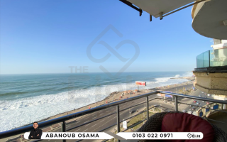 شقة للبيع 145 متر كامب شيزار على البحر مباشرة