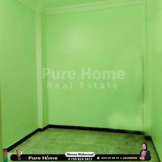 شقة للبيع محرم بك متفرع من شارع منشا