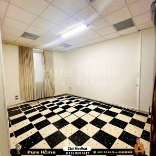 مقر إدارى للبيع لوران شارع أبوقير مباشرة