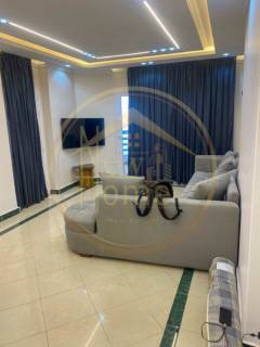 شقه 120م للايجار المفروش بكامب شيزار على البحر