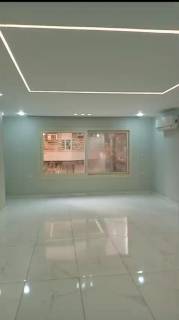 مكتب في الدقي230م دور اول اداري بالقرب من ش الثوره