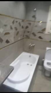 مكتب 270م مرخص اداري للايجار في ش محي الدين الدقي